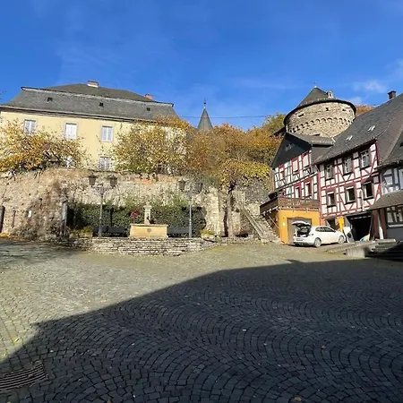 Stilvolle Auszeit Im Hunsrueck-aussicht Und Komfort Daire Herrstein