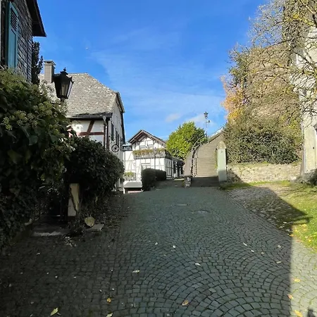 Stilvolle Auszeit Im Hunsrueck-aussicht Und Komfort