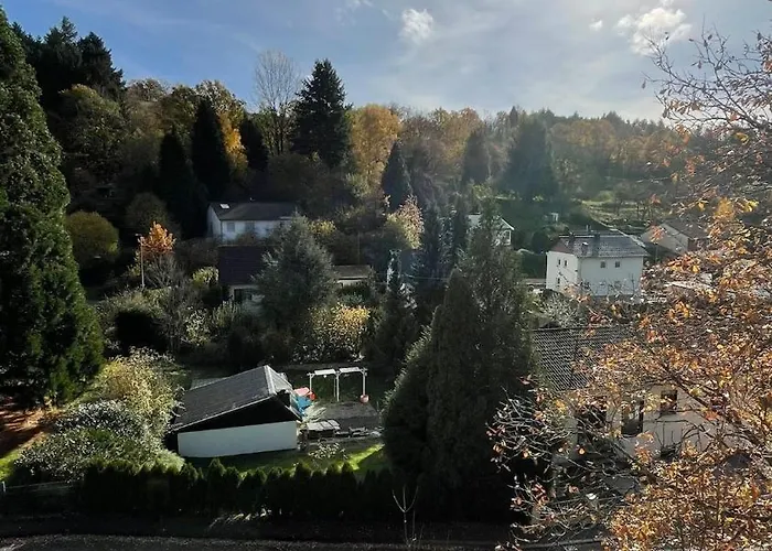 公寓 Stilvolle Auszeit Im Hunsrueck-aussicht Und Komfort Herrstein